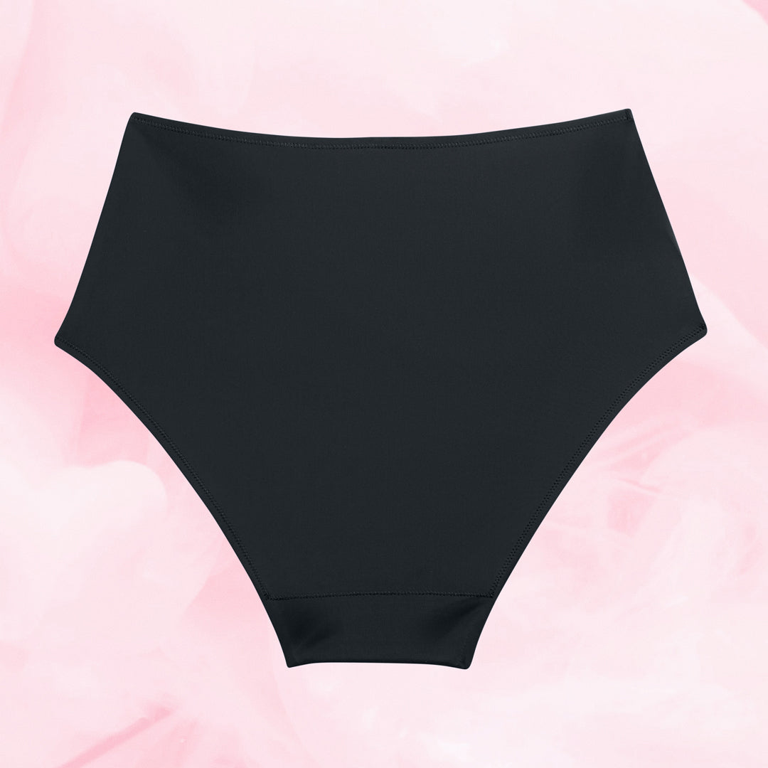 High Waist Lite Mens Menstruse mot rosa bakgrunn.