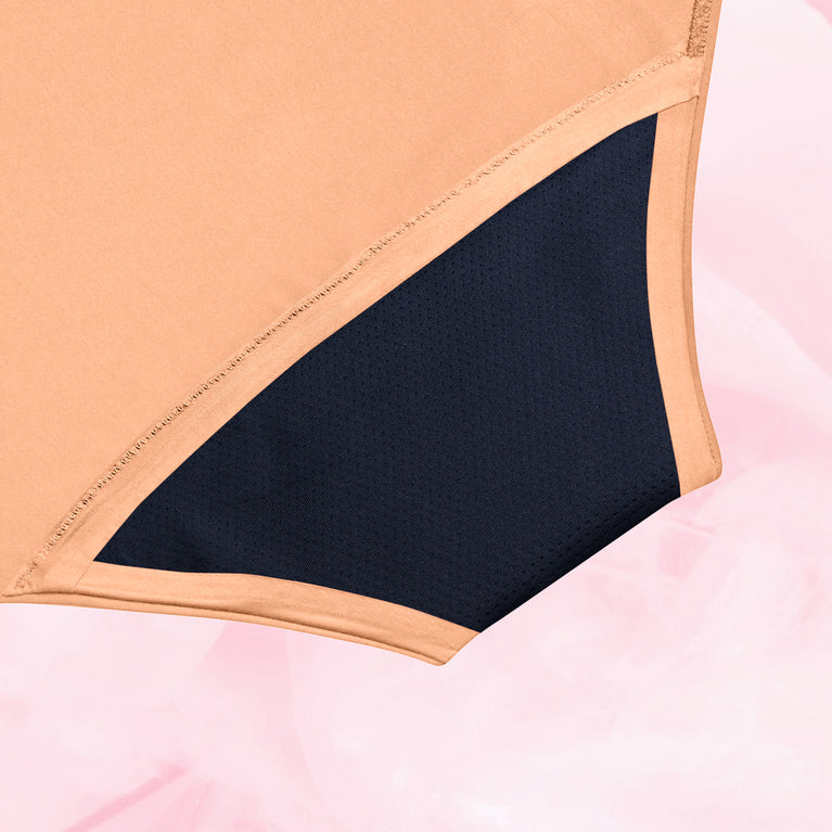 High Waist Dots Lite Mens Menstruse med synlig mørk innside.