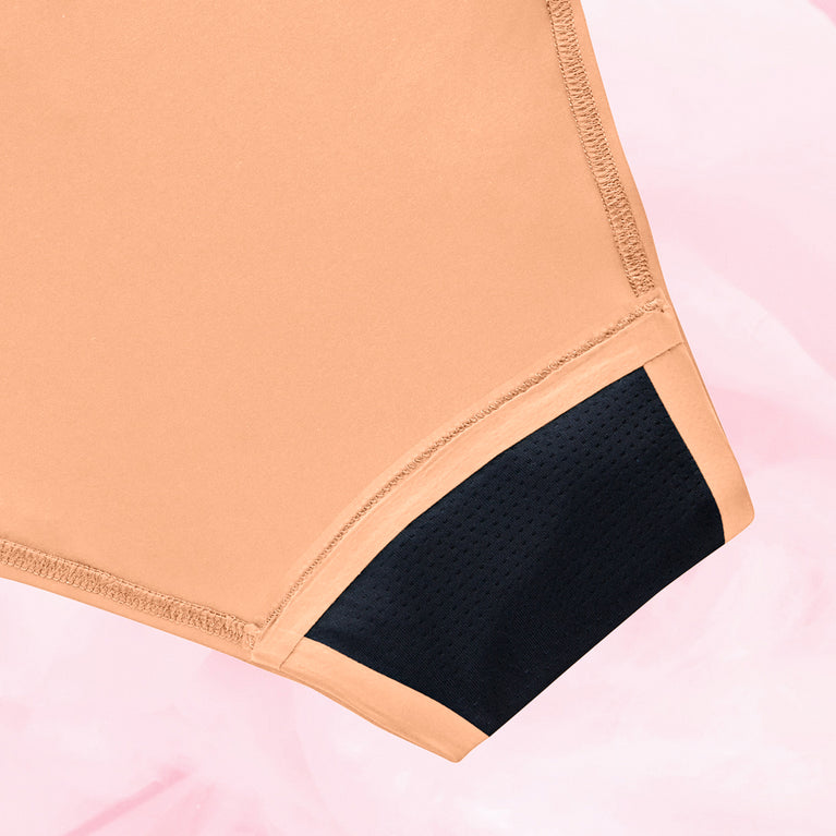 Brazilian Lite Menstruse med pustende mesh-gusset.