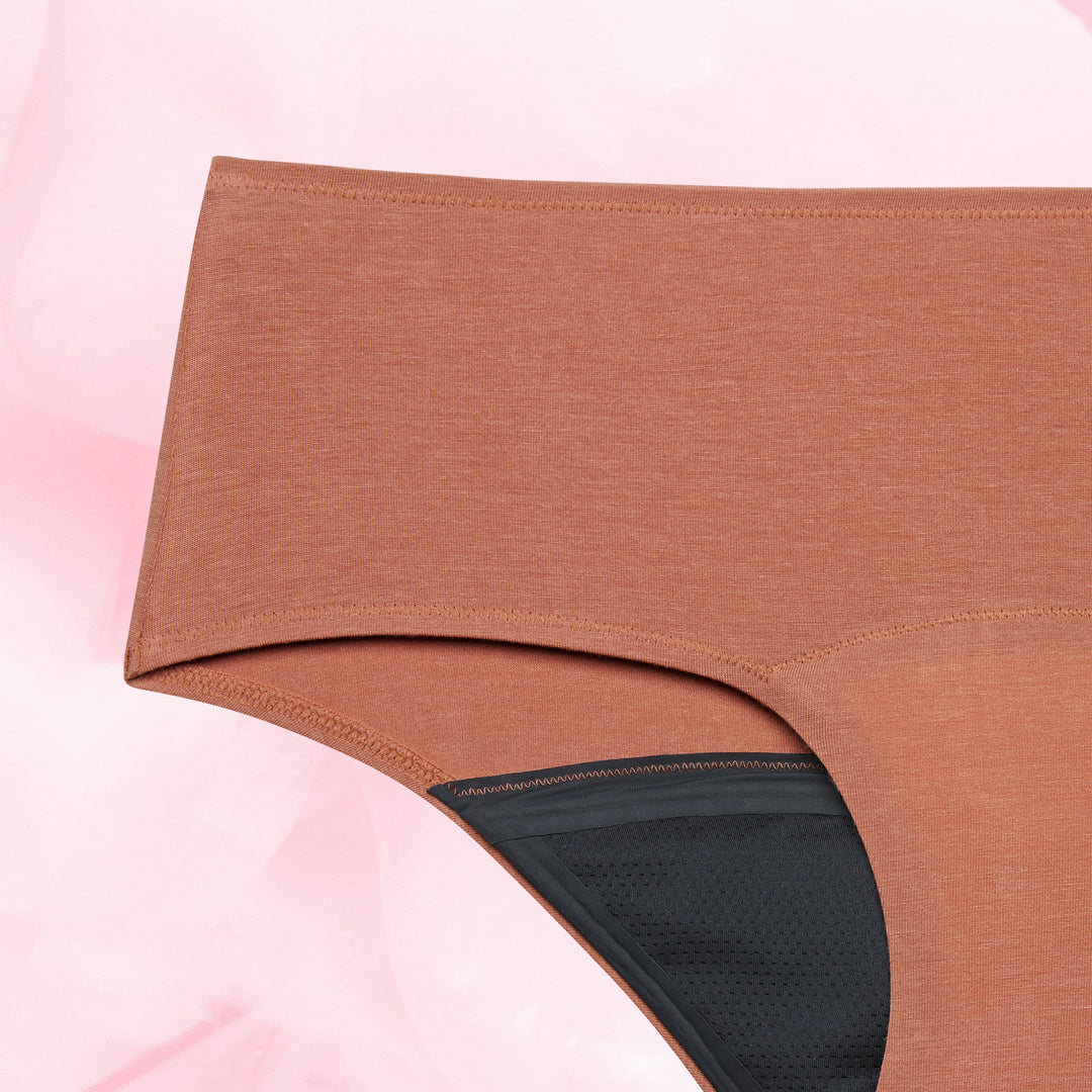 Premium Comfort Hipster Lite Mens menstruser med perforert fôring.