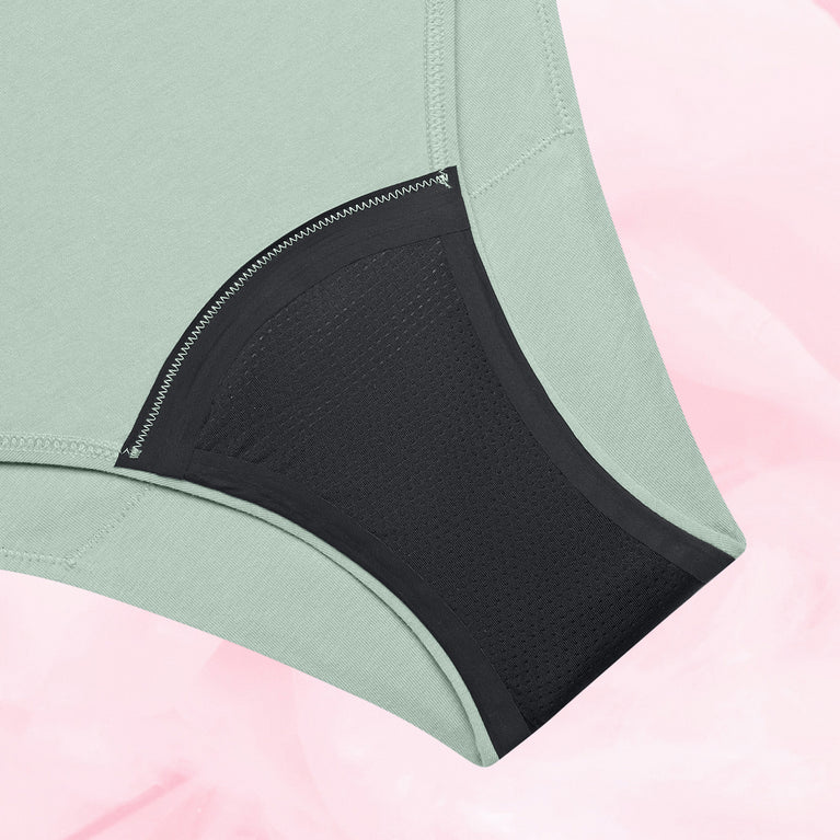 ComfortFit Essentials Brazilian for heavy flow, breathable, and OEKO-TEX® certified.