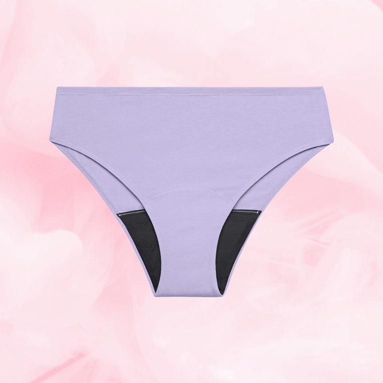 ComfortFit Essentials Brazilian menstruse med sømløs design og mørkere innerkile.