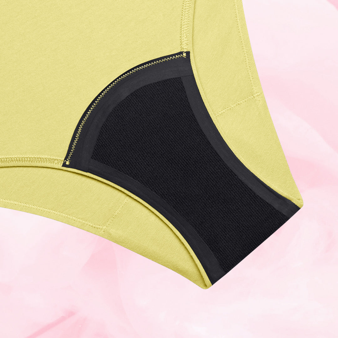 ComfortFit Essentials Brazilian for medium flow, breathable and OEKO-TEX®-certified.