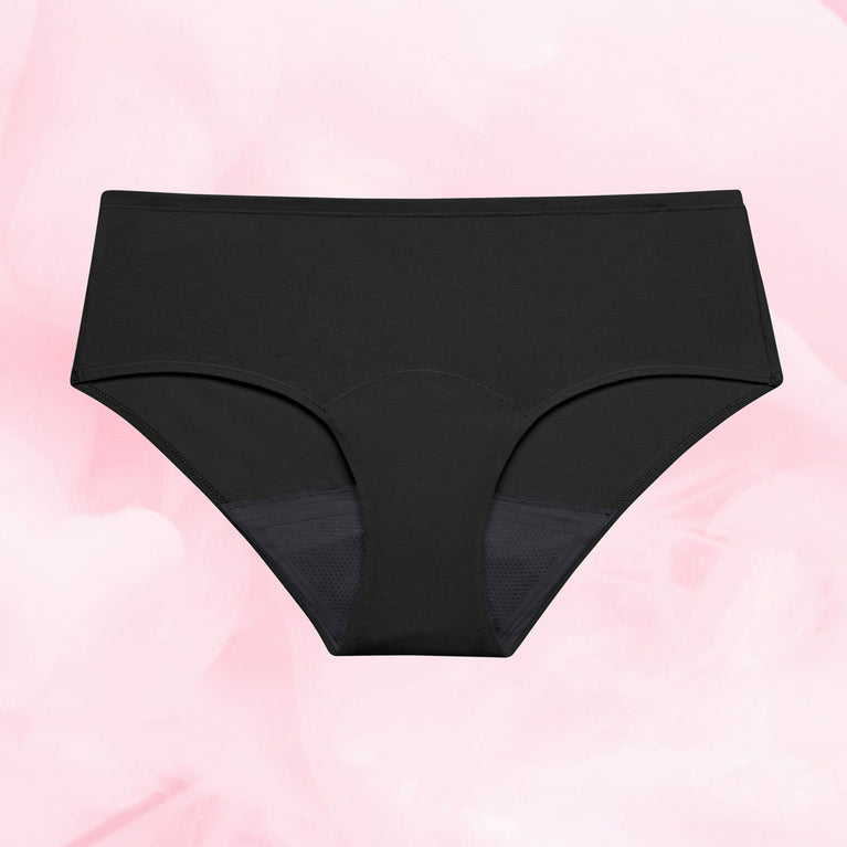 ComfortFit Essentials Hipster for heavy flow, featuring breathable, eco-friendly fabric.
