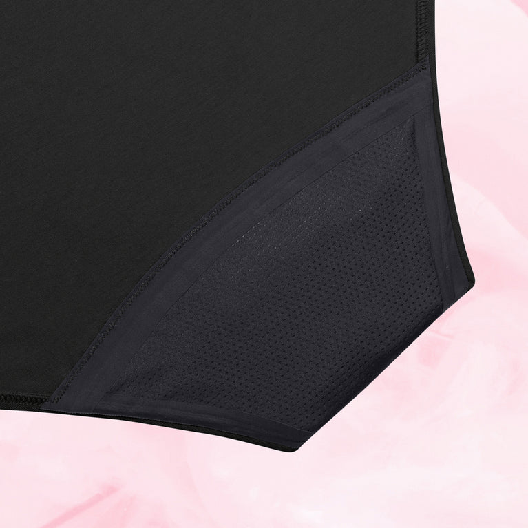 ComfortFit Essentials Hipster, breathable menstrual underwear with ComfortFit design for light flow.