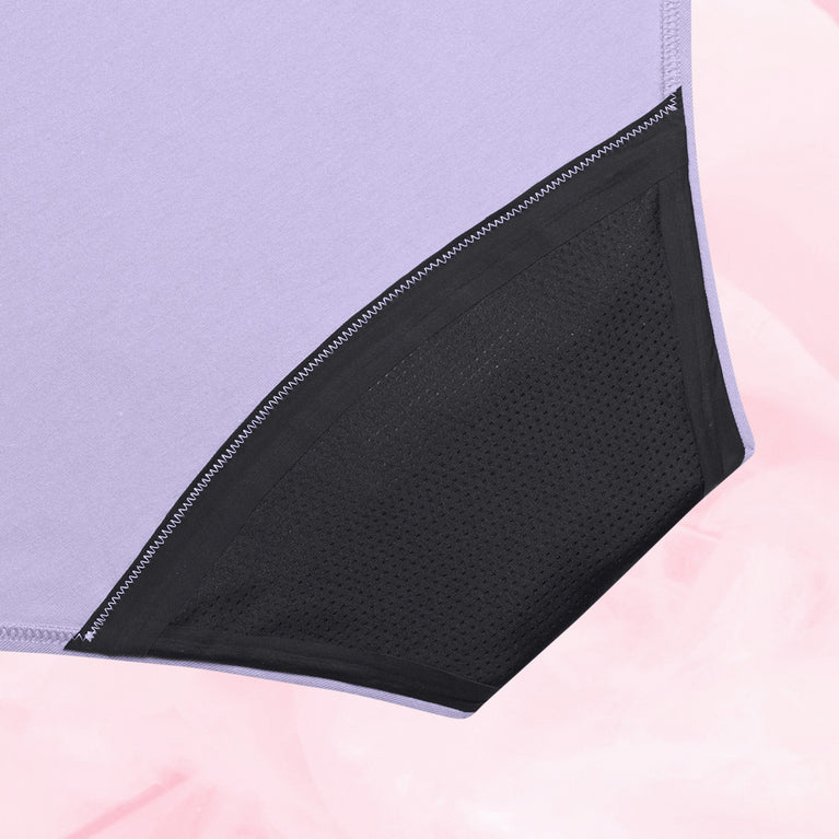ComfortFit Essentials Hipster for light flow, breathable, OEKO-TEX®-certified.