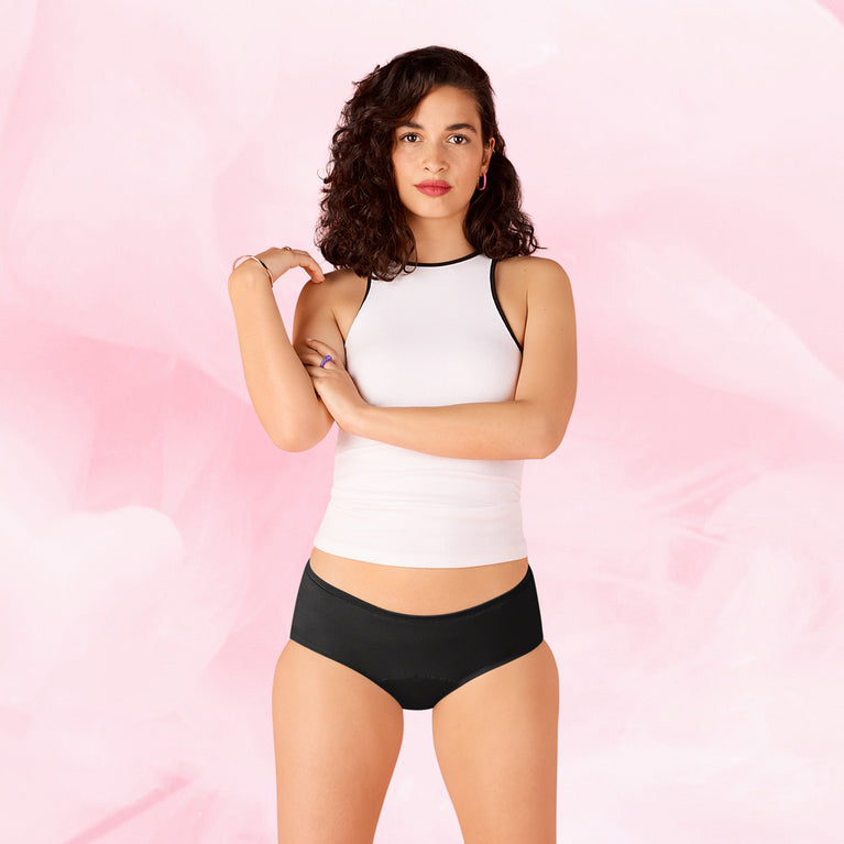 ComfortFit Essentials Hipster for medium flow, featuring breathable, eco-friendly design.