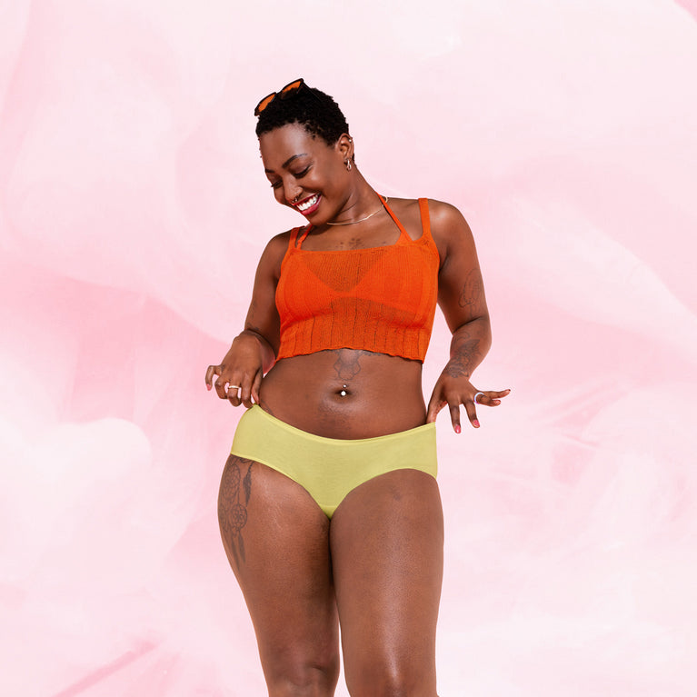 ComfortFit Essentials Hipster for light flow, eco-friendly, breathable, OEKO-TEX® certified.