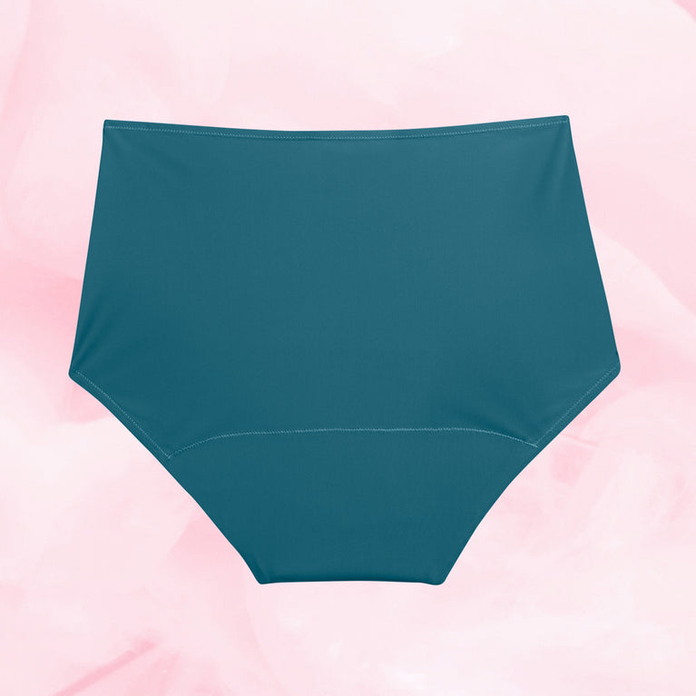 High Waist Middels Mens Menstruse with high waist design.