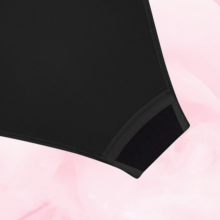 ComfortFit High Leg middels mens med detaljert søm og teksturert panel.