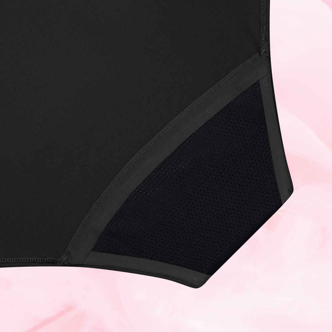 ComfortFit High Waist for heavy flow, OEKO-TEX®-certified, recycled polyamide.