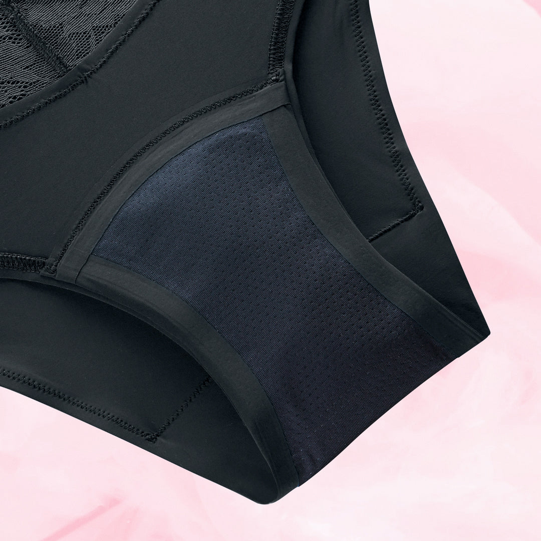 Brazilian Lite Menstruse med mørk mesh-kile, ideell for lette mensdager.